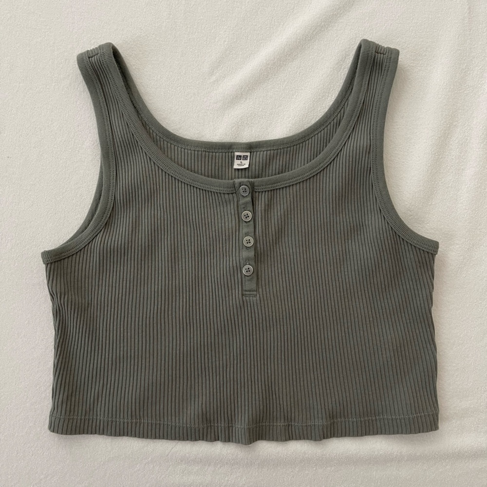 Uniqlo Ribbed Crop Tank Top